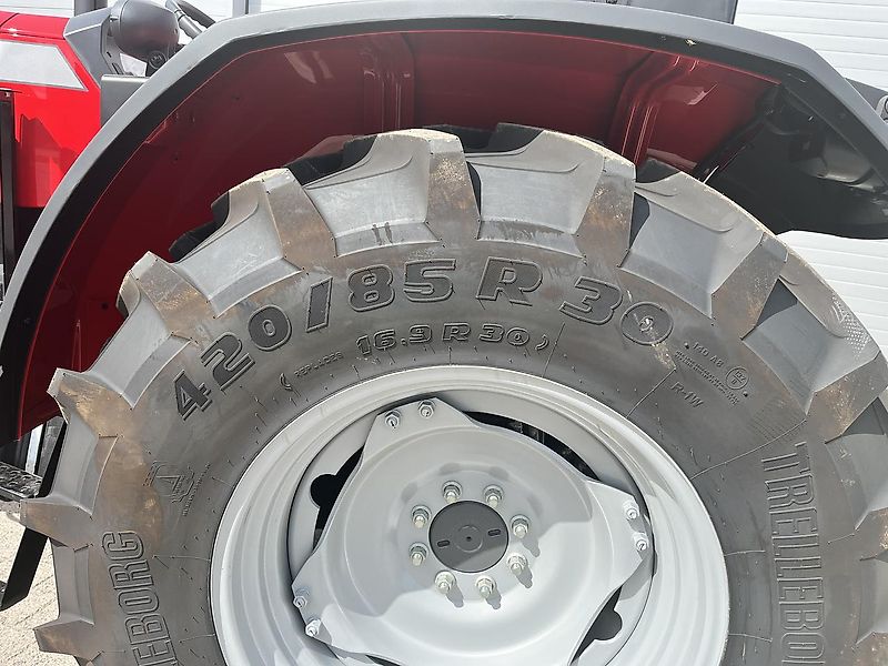 Massey Ferguson 4708M Platform Essential