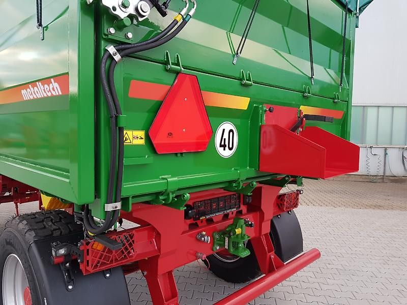 Metaltech DHB14 Zweiseitenkipper mit hydraulischer Seitenbordwand