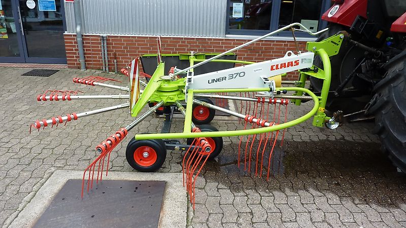 Claas LINER 370