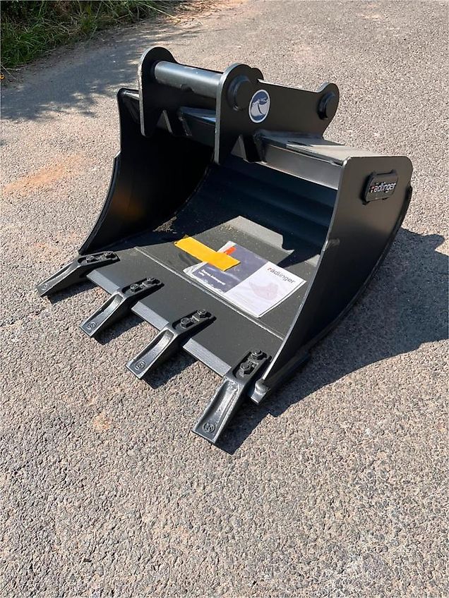 Tieflöffel 300 & 500 1x Grabenräumlöffel 1000 Hydr. Rädlinger