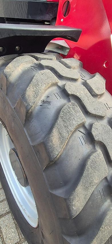 Yanmar V100 met lepels, 920 uur, zeer netjes en compleet!