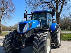 New Holland T7.220