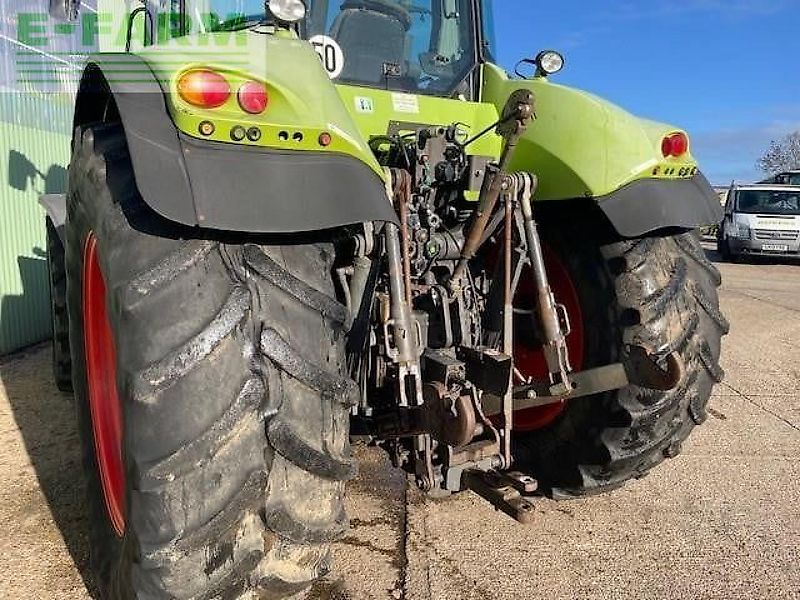 Claas AXION 810
