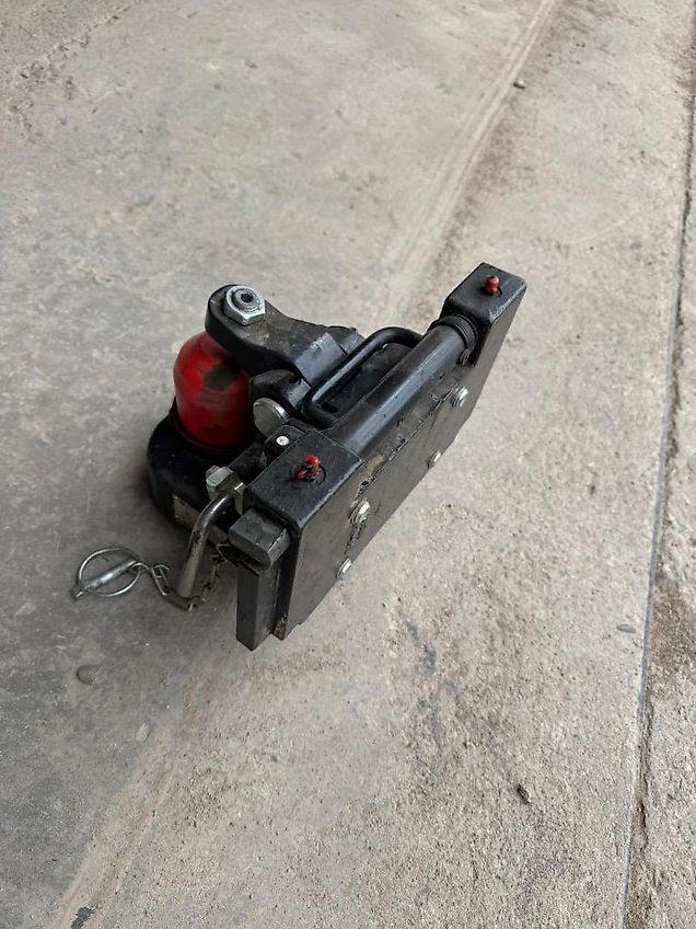 Sauermann K80 Zugkugelkupplung, Typ HS 125-K, 3t, 32er Schlittenbreite