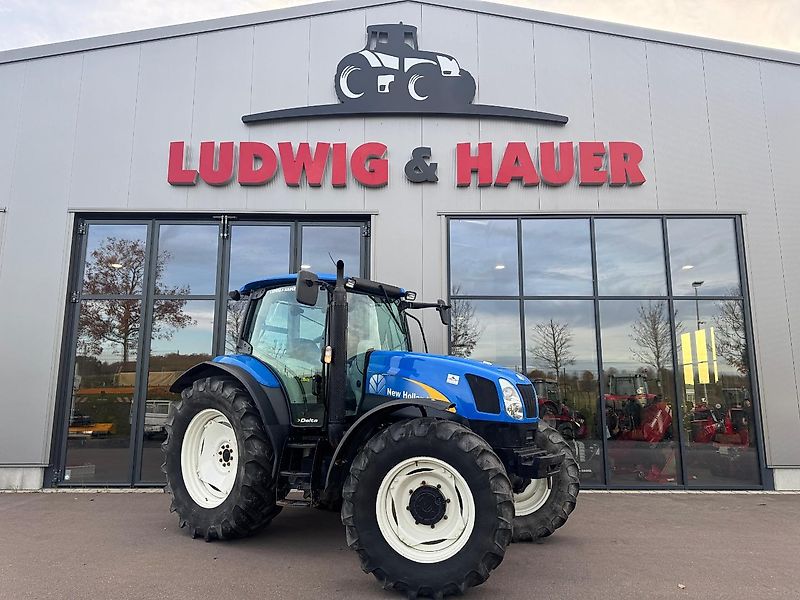 New Holland T6050