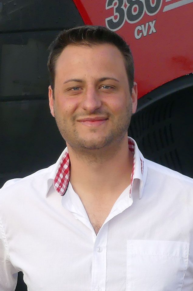 Kontaktisik Härra Hans-Philipp Ayrle