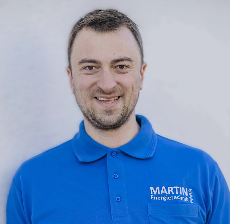 Kontaktisik Härra Fabio Martin